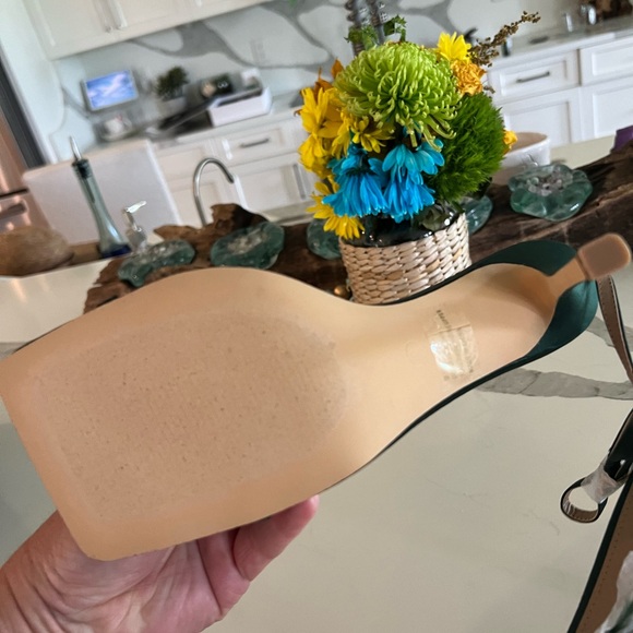 Inspired by Bottega Veneta, fluffy feather accent green stiletto heel - Picture 6 of 10